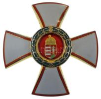 1991. "Magyar Köztársasági Érdemrend tisztikeresztje, katonai tagozat" zománcozott, aranyozott kitüntetés, hátlapi tű fémjel nélkül T:AU Hungary 1991. "Order of Merit of the Hungarian Republic, Officer's Cross, Military Grade" enamelled, gilt decoration, pin without hallmark C:AU NMK 740.