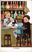 A bárban / Children art postcard, bar (EB)