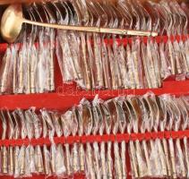 12 személyes bronz! evőeszköz készlet, bontatlan új állapotban. eredeti fa dobozában. Thai bronz evő...