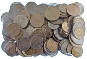 Vegyes külföldi fémpénz tétel ~851g súlyban T:vegyes