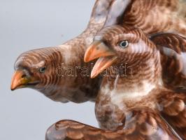 Drasche sólyom pár. Kézzel festett, jelzett, kis restaurálással. 34 cm