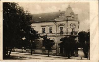 1938 Ipolyság, Sahy; utca / street view (kis szakadás / small tear)