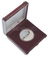 Lebó Ferenc (1960-) 2000. "MKB - Boldog Millenniumot / Búcsú a '900-as évektől" jelze...