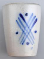 Kézzel festett német kőedény pohár szett, gyári tűzhibákkal, 6 darab, m: 9,5 cm