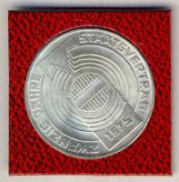 Ausztria 1975. 100Sch Ag "20 éves az államszerződés" tanúsítvánnyal T:BU