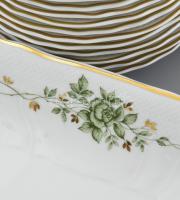 Hollóházi Erika mintás 12 személyes étkészlet. Kézzel festett, jelzett, hibátlan. Hozzá még két gyer...