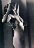 cca 1930 Pécsi József (1889-1956) budapesti fényképész és fotóművész felvétele (Műtermi akt), 1 db modern nagyítás, 21x15 cm
