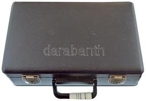 Érmetartó bőrönd, 6db (3db 4x6-os, 3db 8x5-ös osztású) tálcával, kulccsal