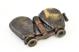 R & J Beck Ltd. London színházi látcső, összecsukható, gravírozott réz tokkal, jelzett, 12,x8,5 ...