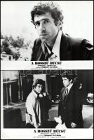 cca 1973 ,,A hosszú búcsú" című amerikai film jelenetei és szereplői, 13 db vintage produkciós filmfotó ezüst zselatinos fotópapíron, a használatból eredő (esetleges) kisebb hibákkal, 18x24 cm