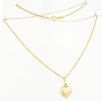 Arany (Au) 14 K anker nyaklánc, mintás szív függővel, jelzett, h: 42,5 cm, 1,7×1 cm, nettó: 3,5 g