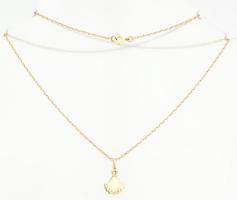 Arany (Au) 14 K anker nyaklánc gyöngyös kagyló függővel, jelzett, h: 54 cm, 1,8×1,1 cm, bruttó: 4,4 ...