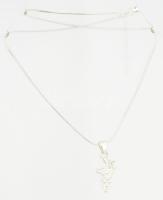 Ezüst(Ag) kígyó nyaklánc szőlőfürt medállal, jelzett, h: 45-50 cm, 2,8×1,2 cm, nettó: 9,3 g