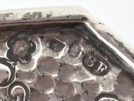 Ezüst(Ag) állatöves mintás ékszertartó tálka, jelzett, d: 6,8 cm, nettó: 29,4 g