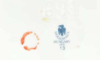 Hollóházi Spartacus bonbonier, terv.: Jurcsák, jelzett, matricás, minimális kopottsággal, 15x7,5 cm