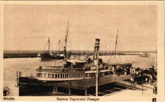 Sulina, Sosirea Vaporului Pasager / arrival of a passenger steamship