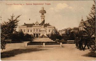 Turnu Severin, Szörényvár; Statuia Imparatului Trajan / statue, monument, town hall (glue marks)