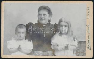 cca 1900 Bródy Pál (1898-1978) sziniigazgató és rendező, testvére és édesanyja kiskori fényképe vizitkártya