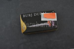 123 db MODERN művész képeslap fém dobozban / 12 modern art motive postcards in a metal box