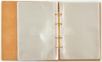 Négygyűrűs műbőr borítású "Numis Briefe" berakó 24db osztás nélküli berakólappal, használt...