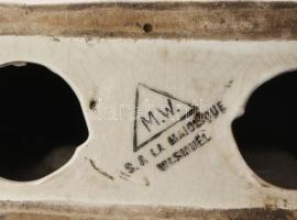 MW jelzéssel asztali óra, jelzett, repedezett mázzal, nem működik, m: 22 cm