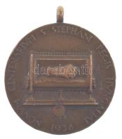 Madarassy Walter (1909-1994) 1938. "XXXIV. Nemzetközi Eucharisztikus Kongresszus Budapest / NONVM CENTENARIVM S STEPHANI REGIS HVNGARIAE" bronz medál füllel (20mm) T:XF