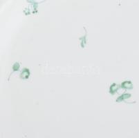 Herendi / Óherendi zöld virágmintás tányér, masszába nyomott és festett jelzéssel, kopással, d: 20 c...