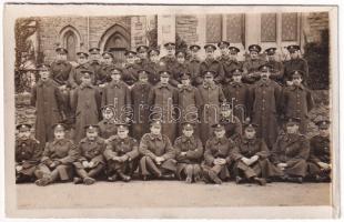 Osztrák-magyar (?) katonák csoportképe / K.u.k. military group photo