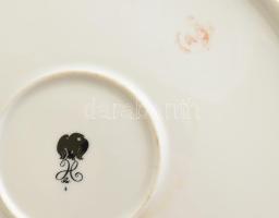 2 db Hollóházi Szász Endre által tervezett dekorral díszített porcelán tányér. Matricás, jelzett, mi...