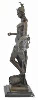 Ismeretlen szobrász: vadászó Diana / Artemis, patinázott öntött bronz, kissé sérült márvány talapzat...