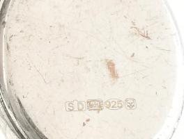 Rotary ezüst (Ag) tokos női karóra. Kvarc szerkezettel. Jelzett, gyöngyház számlappal, fém szíjjal. ...