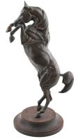 Kichara?: Ágaskodó ló, öntött bronz szobor, fa talapzaton, jelzéssel, hibátlan, 52 cm KIZÁRÓLAG SZEMÉLYES ÁTVÉTEL, NEM POSTÁZZUK! / ONLYPERSONAL COLLECTION AT OUR OFFICE!