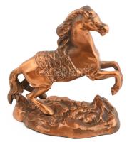 Ágaskodó ló, bronzírozott alumínium szobor, jelzés nélkül, kopásokkal, m: 23,5 cm