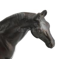 Bronz ló, márvány talapzaton, jelzés nélkül, szép állapotban, 21x9x17 cm