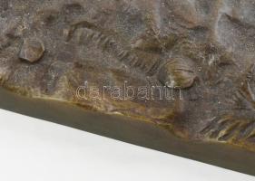 Ismeretlen szobrász: Ló talapzaton, bronz, jelzés nélkül, hibátlan, h: 38 cm, m: 27 cm KIZÁRÓLAG SZE...