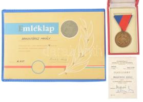 1964. Munkásőr Emlékérem bronz kitüntetés mellszalagon, eredeti tokban, igazolvánnyal és emléklappal T:AU