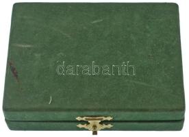 ~2010. "Határőrség" festett fém emlékérem (42,5mm) márványtalpon (80x50mm), díszdobozba er...