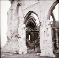 A zsámbéki templom, 9 db 6×6 cm-es fotónegatív