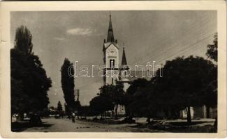 1958 Mezőkeresztes, utca, templom. Képzőművészeti Alap Kiadóvállalat (kis szakadás / small tear)