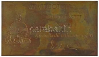 1998. Videoton - Emlékplakett 1998 - Kiemelkedő teljesítményért egyoldalas bronz plakett, dísztokban (70x150mm) T:AU