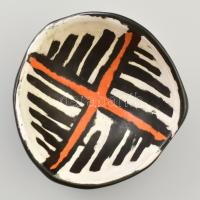 Gorka Lívia: retro tálka, jelzéssel, alján Iparművészeti Vállalat és Aba-Novák Terem címkével jelölt...