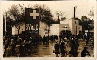 1941 Budapest XIV. Nemzetközi Vásár, Svájci gyártmányok és minőségi áruk, Slovensko, Linguaphone, rendőr "orosz" karszalaggal