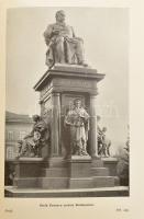 Magyar Remekírók sorozat 9 kötete: 
A magyar népköltés remekei I-II. köt., Vörösmarty Mihály munkái...