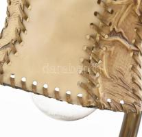 2 darab asztali / fali lámpa, bronzírozott fém, sérült búrával, m: 24 cm