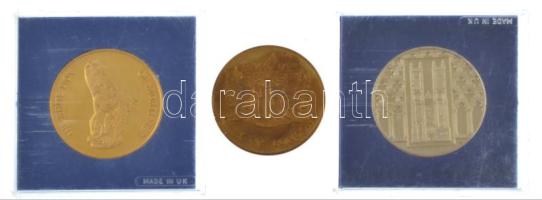 Nagy-Britannia DN "London" kétoldalas, aranyozott fém emlékérem műanyag kapszulában (38mm)...