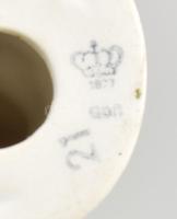 Német lány figura. Kézzel festett, jelzés nélkül, hibátlan 13 cm