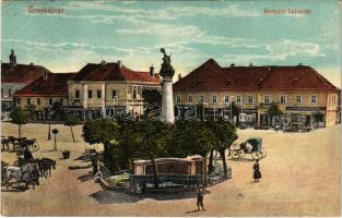 1918 Érsekújvár, Nové Zámky; Kossuth Lajos tér, Komáromi, Malinszky Rezső üzlete, piac. BInéth Gspár kiadása / square, shops, market (r)