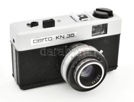 Certo KN 35 fényképezőgép, Kosmar 2,8/45 mm objektívvel, eredeti tokjában + Smena fényképezőgép tokj...