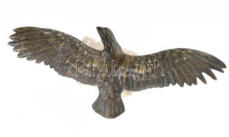 Ismeretlen szobrász: Turul, bronz, kő talapzaton, jelzés nélkül, hibátlan, h: 25 cm, m: 17,5 cm