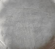 Régi zsebóra, porcelán számlappal, másodpercmutatós, fedele belülről erősen karcos, d: 45 mm, elkezd...